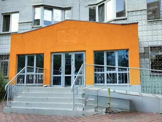 Аренда комерческого помещения 700 м.кв с  своей закрытой територией!!