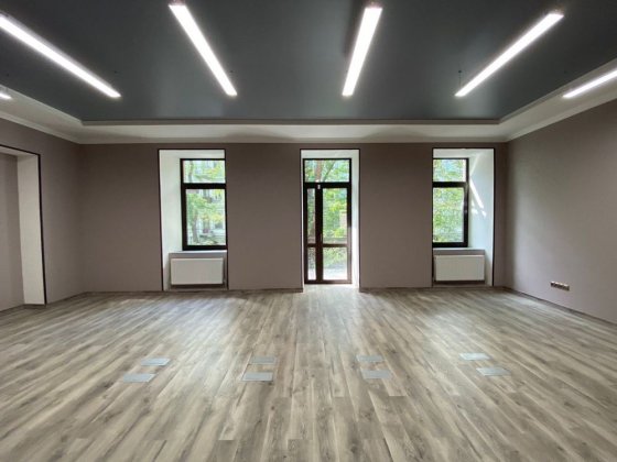 Сдам офис в центре города с генератором , ул Софиевская 15 Одеса