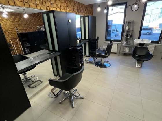 В оренду місце перукаря або колориста Дніпро