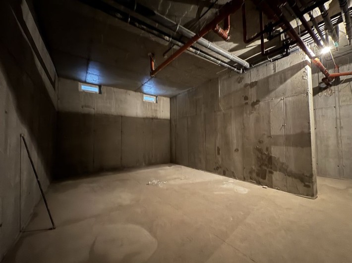 Аренда цоколя на Таирова 49 жемчудина 240 м2 - фото 1