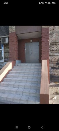 92м2 Окремий вхід з фасаду Метро 500 метрів - фото 1