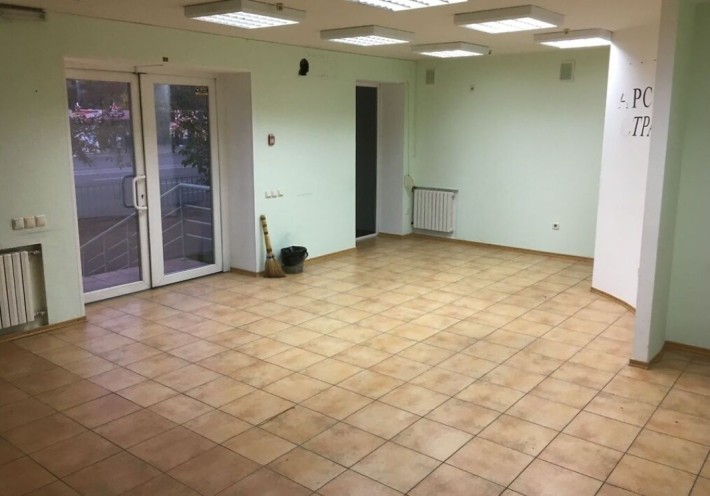 Сдам фасадное торговое помещение 90м2 в конце пр.Слобожанского - фото 1