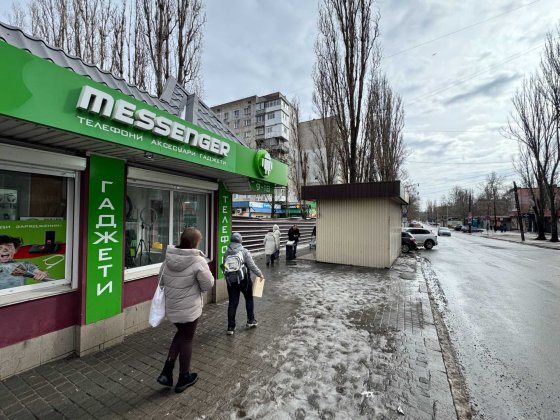 Крилова біля ринку Івушка 18 кв.м. ТОП місце поряд АТБ