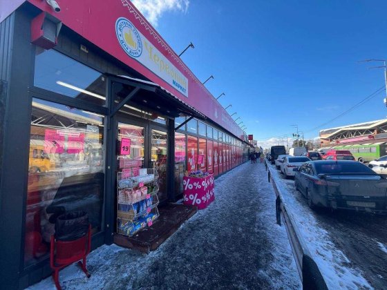 Оренда фасадного приміщення 110м2 м. Лісова, Полуботка 90/2 Киев