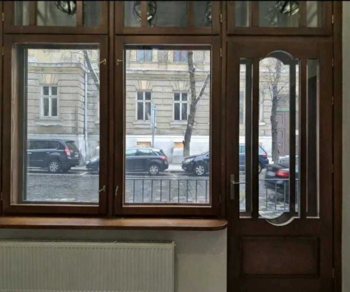 Оренда приміщення під магазин центр Князя Романа - фото 1