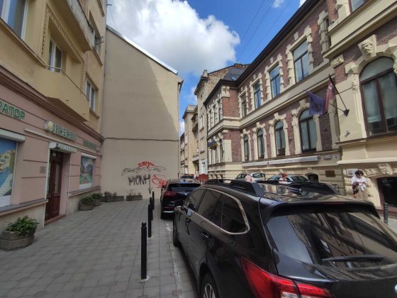 Оренда комерційного приміщення в самому центрі Львова ву Ференца Ліста Львов