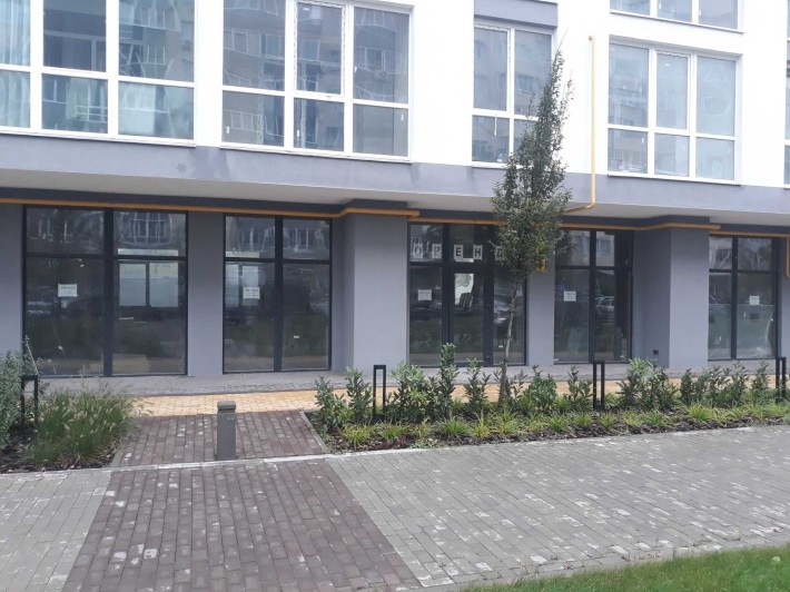 Оренда фасадного приміщення 212 кв.м, вул.Тернопільська,46а - фото 1