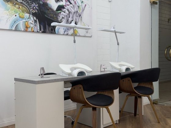 Оренда місця у салоні краси /майстер манікюра/перукар/бровист/візажист Одеса