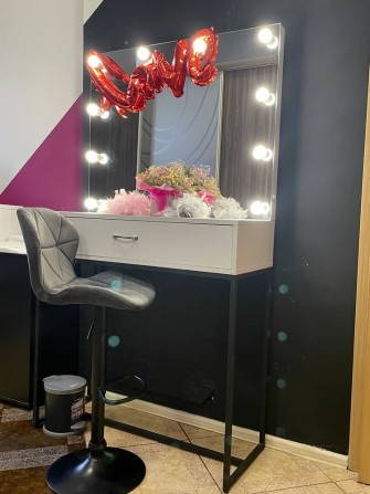 Місце бровіста візажиста - фото 1