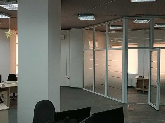 Офис 200 кв.м , Зал+ кабинет+ кухня, 2 сан.узла СУПЕР! Запоріжжя
