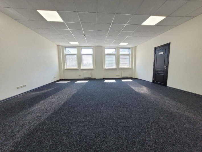 Без %! Оренда офісу у БЦ на Подолі біля метро (340 кв.м.) - фото 1