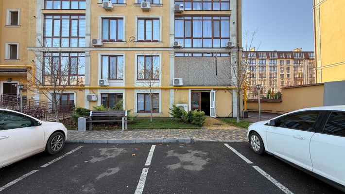 Аренда • Торговое помещение 100 м² • Фасад • Парковка • ЖК Клаб Марин - фото 1