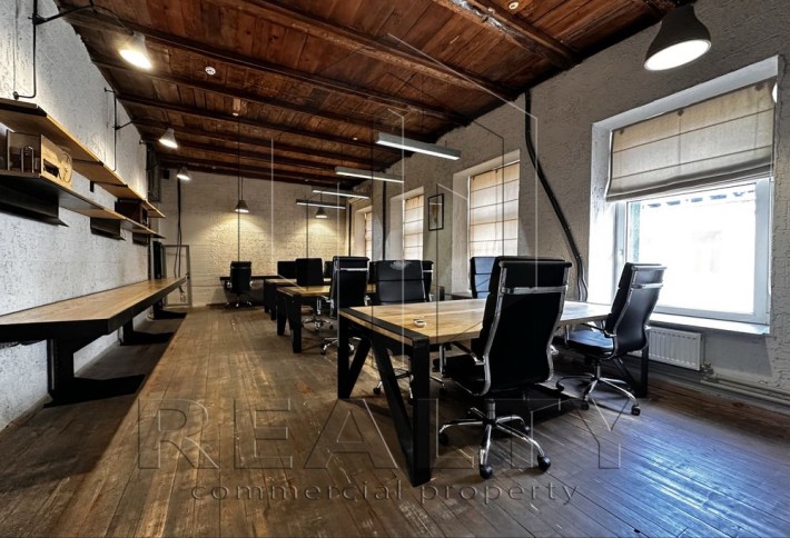 Оренда мебльованного офісу 212 м2 у центрі міста - фото 1