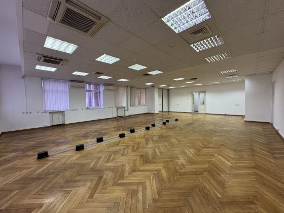 Оренда офісу 336 м2, Центр, Цирк, вул. Богдана Хмельницького, 6 поверх Киев