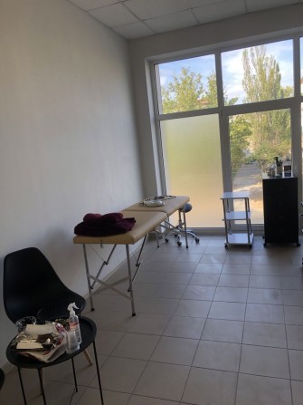 Терміново шукаю дівчинку на аренду . - фото 1