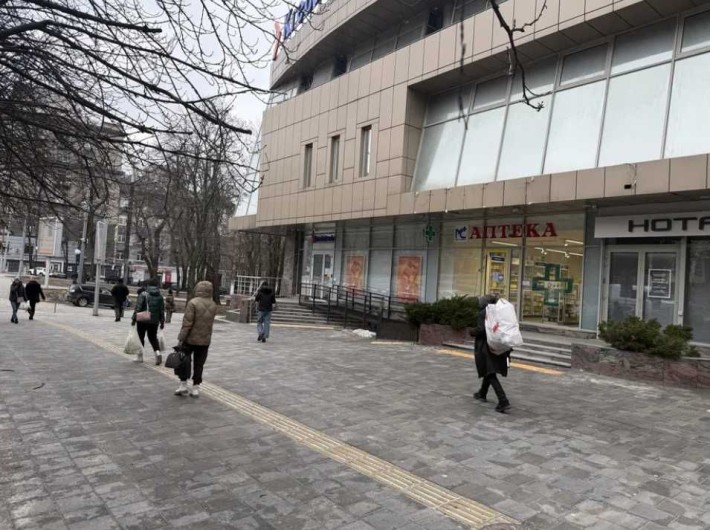 Сдам цокольное помещение 260 м2 в самом центре города - фото 1