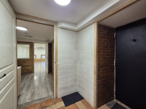 Оренда 39квм Шоу-рум Послуги Магазин Офіс Саксаганського 112А Киев