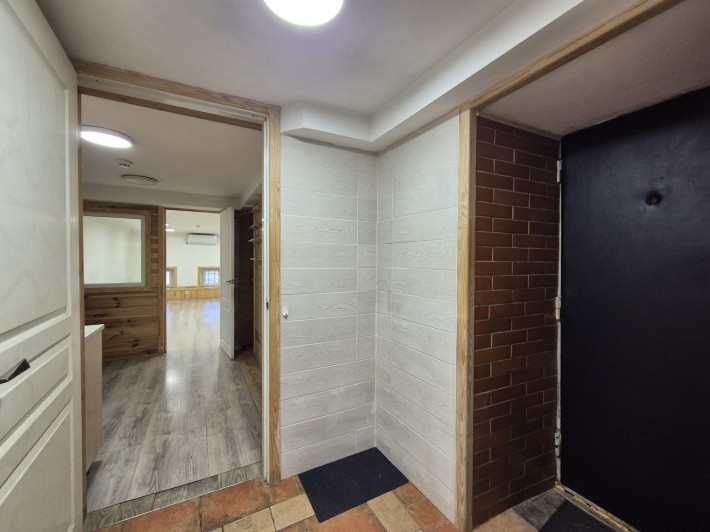 Оренда 39квм Шоу-рум Послуги Магазин Офіс Саксаганського 112А - фото 1