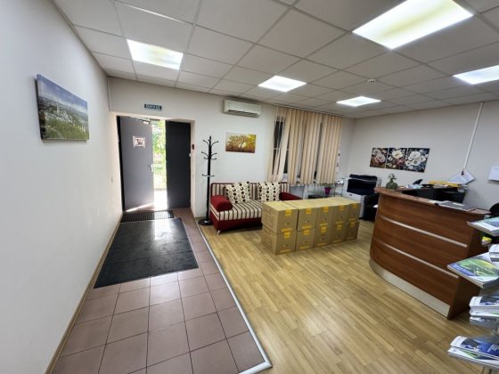 Оренда 272 м2 офіс клініка магазин шоурум салон Шовковична 7А Киев