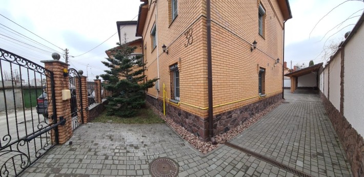 Здам свій будинок 350м2 Солом'янський Лобановського вул. Куп'янська 38 - фото 1