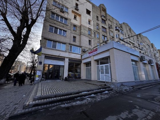 Поділ Межигірська Фасад магазин/кафе/ресторан/офіс відкритого типу