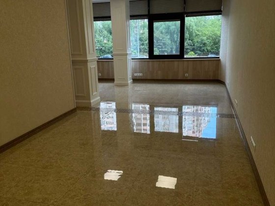 Оренда приміщення,фасад ,Анни Ахматовой 22 66кв.м. Киев