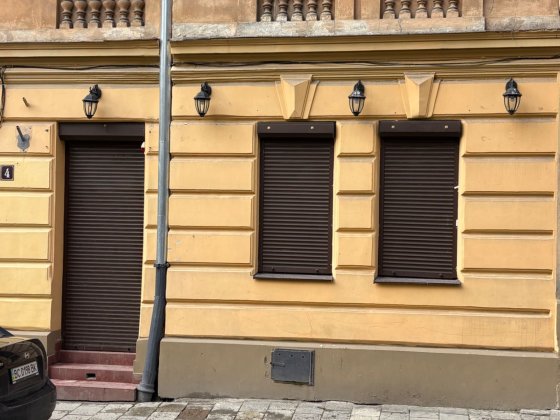 Приміщення під комерцію Львов