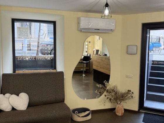 Канатная/Греческая фасадное помещение.