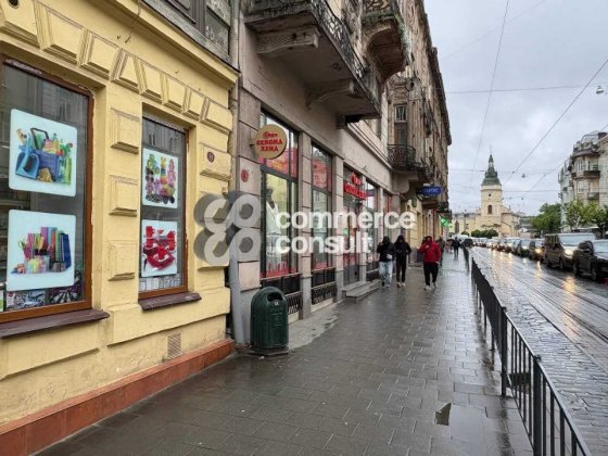 Оренда фасадного приміщення на вул. Городоцька, ближній центр Львов