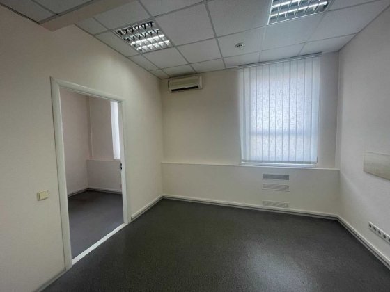 Здам офіс 15м2, з ПДВ, 2кабінета, вул.Сверстюка,метро Лівобережна 5 хв