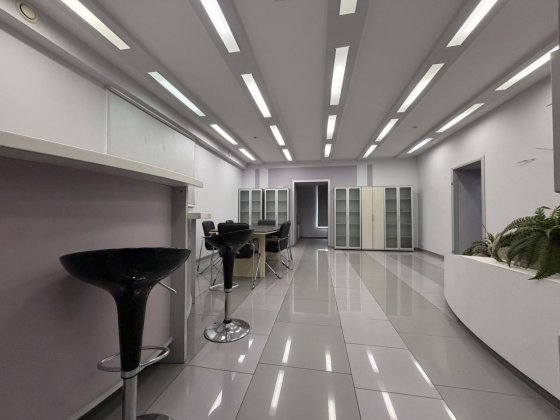 Просторий офіс 230 м² з меблями та парковкою

Агентство нерухомості Запоріжжя