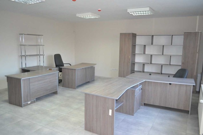 Оренда Терміново комерція ! Сихів , офіс, недорого ! Оренда з меблями - фото 1