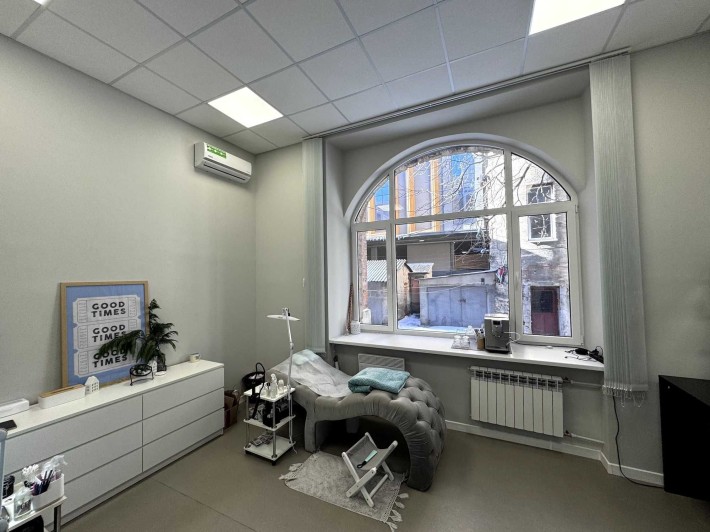 Аренда офисного помещения в бизнес-центре «Доминион» 19 м² на 1 этаже - фото 1