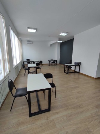 Оренда офісу 70м2 БЦ Армарис м. Лівобережна  Генератор Нова пошта - фото 1