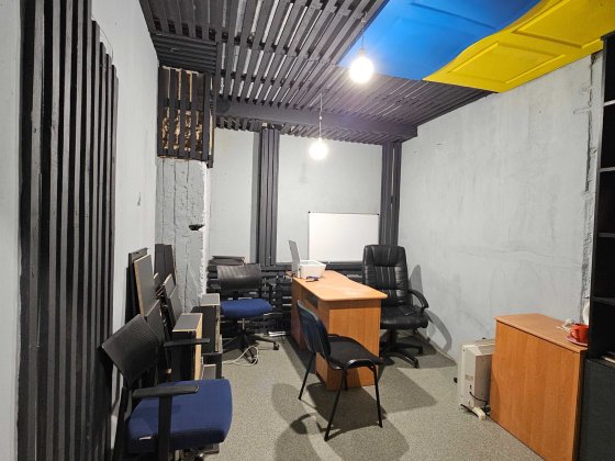 Здається офісне приміщення 11 м.кв Оболонський р-н вул.Вишгородська