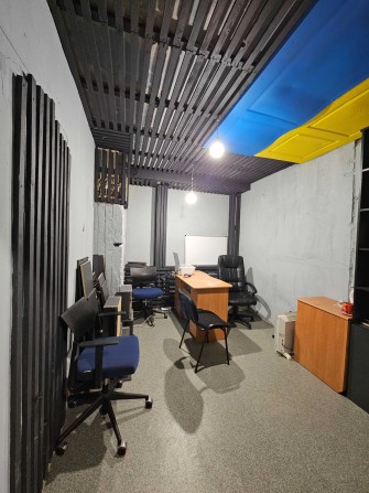 Здається офісне приміщення 11 м.кв Оболонський р-н вул.Вишгородська - фото 1