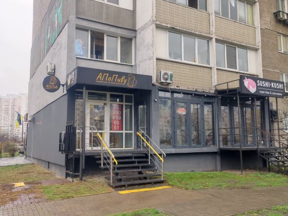 Аренда, фасад, н/ф, 41м2, Драгоманова 13/10 Київ