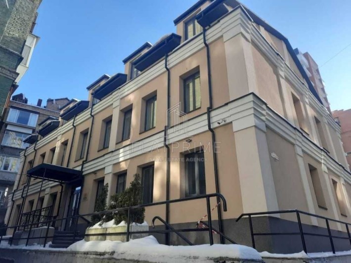 Оренда окремо розташованого офісу в центрі Київа 771м2 - фото 1