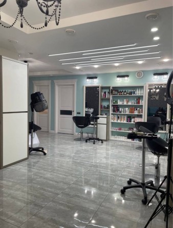 Сдам готовый салон на ул. Говорова , с генератором - фото 1