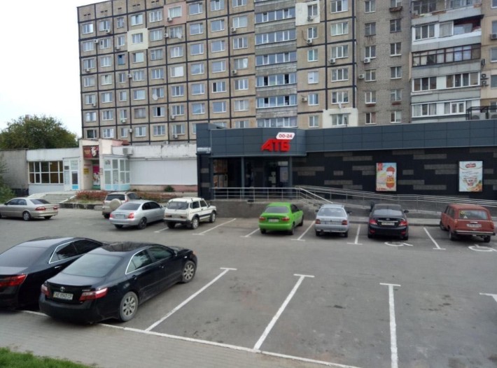 Оренда пр Слобожанський 18 Магазин Медцентр 100 м2, 580 грн поруч АТБ - фото 1