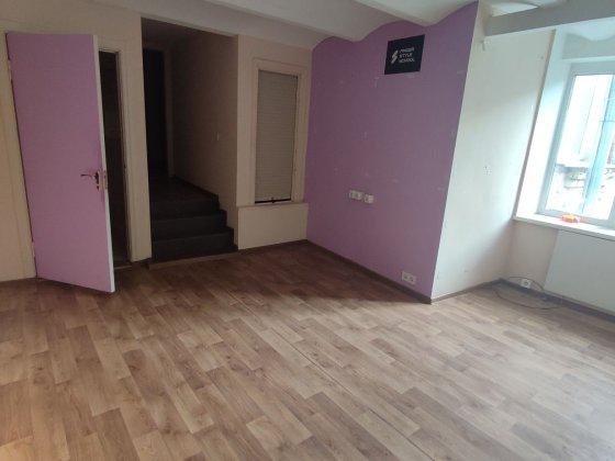 Сдам офис Крещатик 44, фасад, мокрая точка, без комиссии