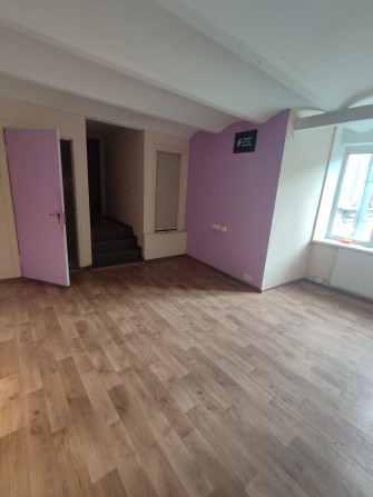 Сдам офис Крещатик 44, фасад, мокрая точка, без комиссии - фото 1