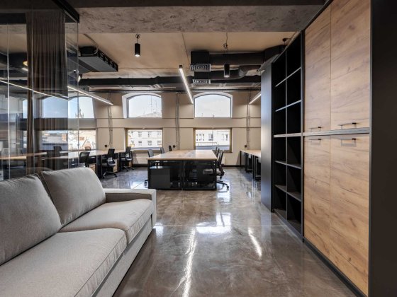 Оренда офісу з ремонтом, центр, бомбосховище, паркінг без відключень Львів