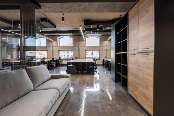 Оренда офісу з ремонтом, центр, бомбосховище, паркінг без відключень - фото 1