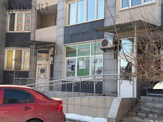 Оренда, Фасад, вул. Княжий Затон, 55.7м2. Киев