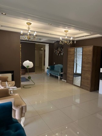 Фасадное помещение  под салон ,офис и т.д - фото 1