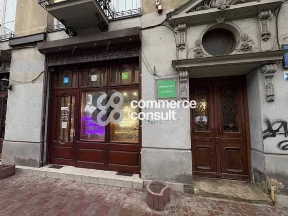 Оренда фасаду 26 м2 на вул. Кн. Романа, центр Львів