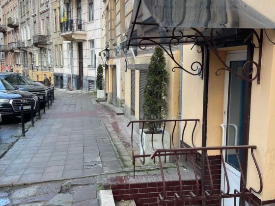 Оренда приміщення 17 кв.м по вул. Рапопорта (кол. Джамбула) Львів