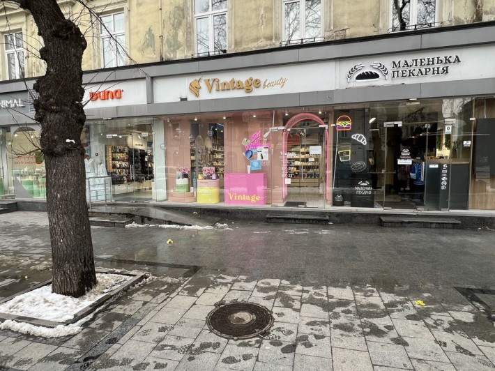 Довготривала оренда комерційного приміщення по вул. Галицька 20 Центр - фото 1