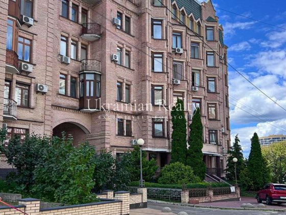 Оренда офісу в історичному центрі Києва — вул. Кудрявська, 13–19 Киев